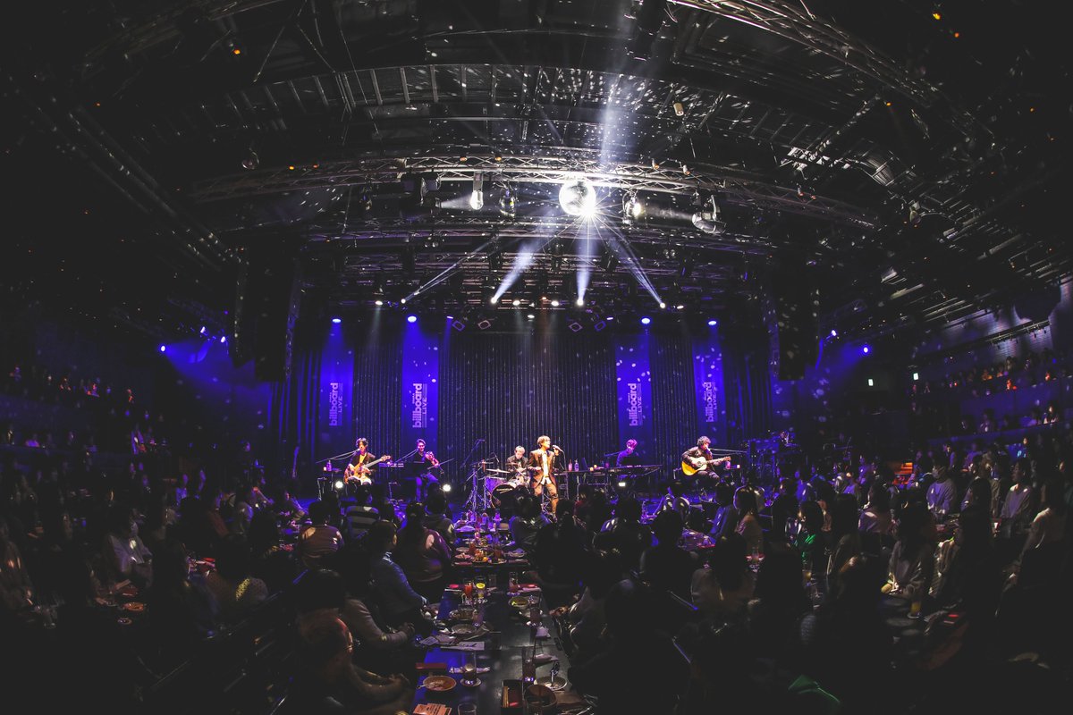 【#flumpool LIVE SCHEDULE】

💁‍♂️12月 ビルボードライブツアー

「 ROOF PLAN 」〜Snowy Nights Session〜
with Yuji Sugimoto &amp; Shohei Yoshida

12月5日（金）6日（土）ビルボードライブ東京
12月12日（金）13日（土）ビルボードライブ横浜
12月19日（金）20日（土）ビルボードライブ大阪