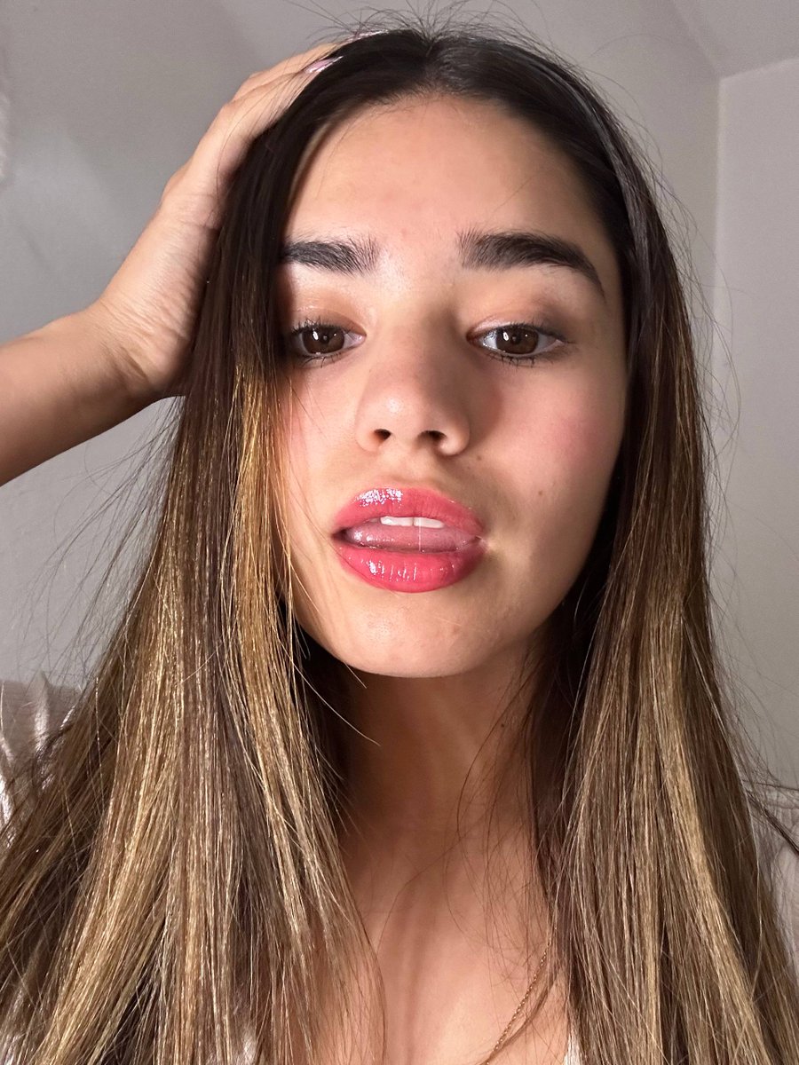 tinyMleyy's tweet image. 