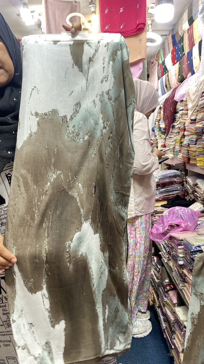 pwarkjihoon_'s tweet photo. pashmina viscose malaysia https://t.co/l68Snhh22f