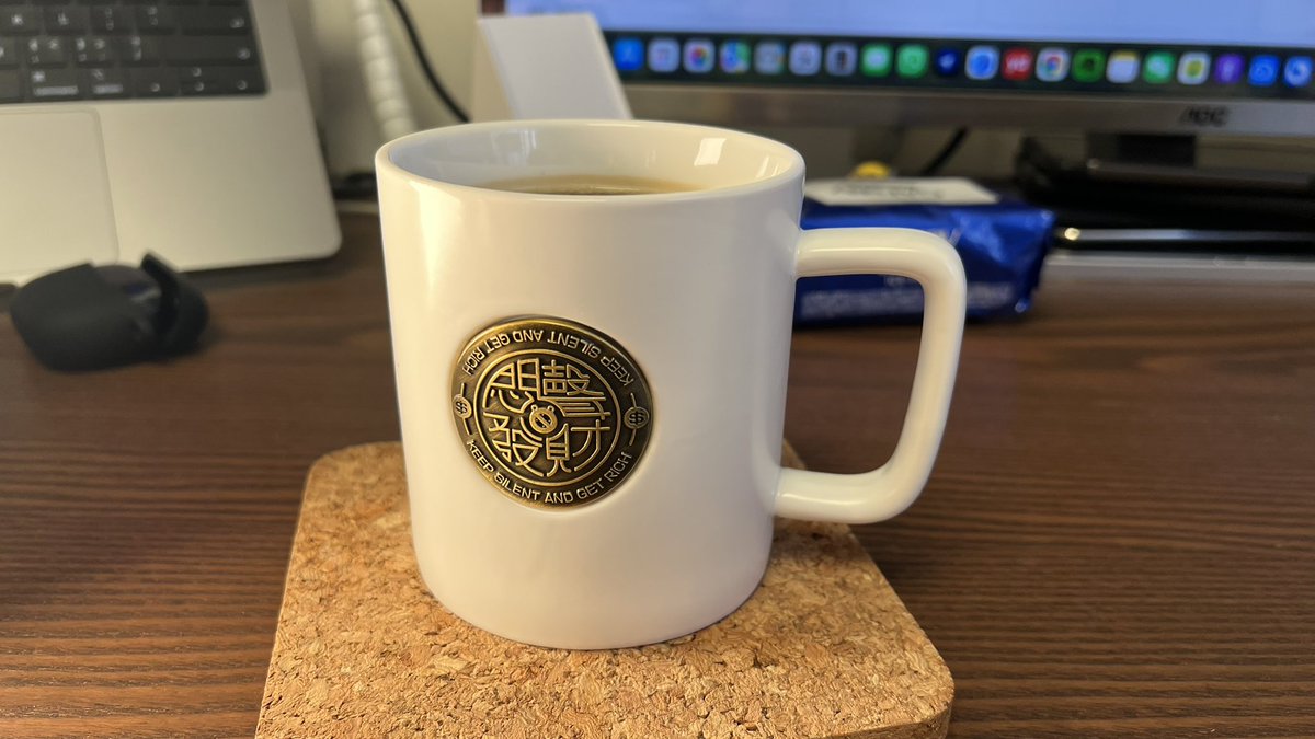 bianmofei's tweet image. 闷声发财杯，祝大家闷声发财￼ 😄