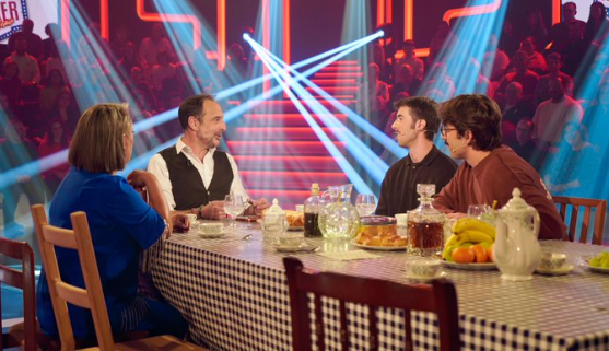 Dos30TV's tweet photo. El buen hacer de #LRMáisShow en el access de @TVGalicia alcanza el 11.3% de cuota, 97.000 y 197.000 espectadores únicos, con una gran fidelidad del 49.1%

➡️ 2ª opción sobre todas las cadenas

➡️ +32.1% de plusvalías con la cuota del canal

#QueVivaLaTele #Audiencias https://t.co/41o4dMUKhN