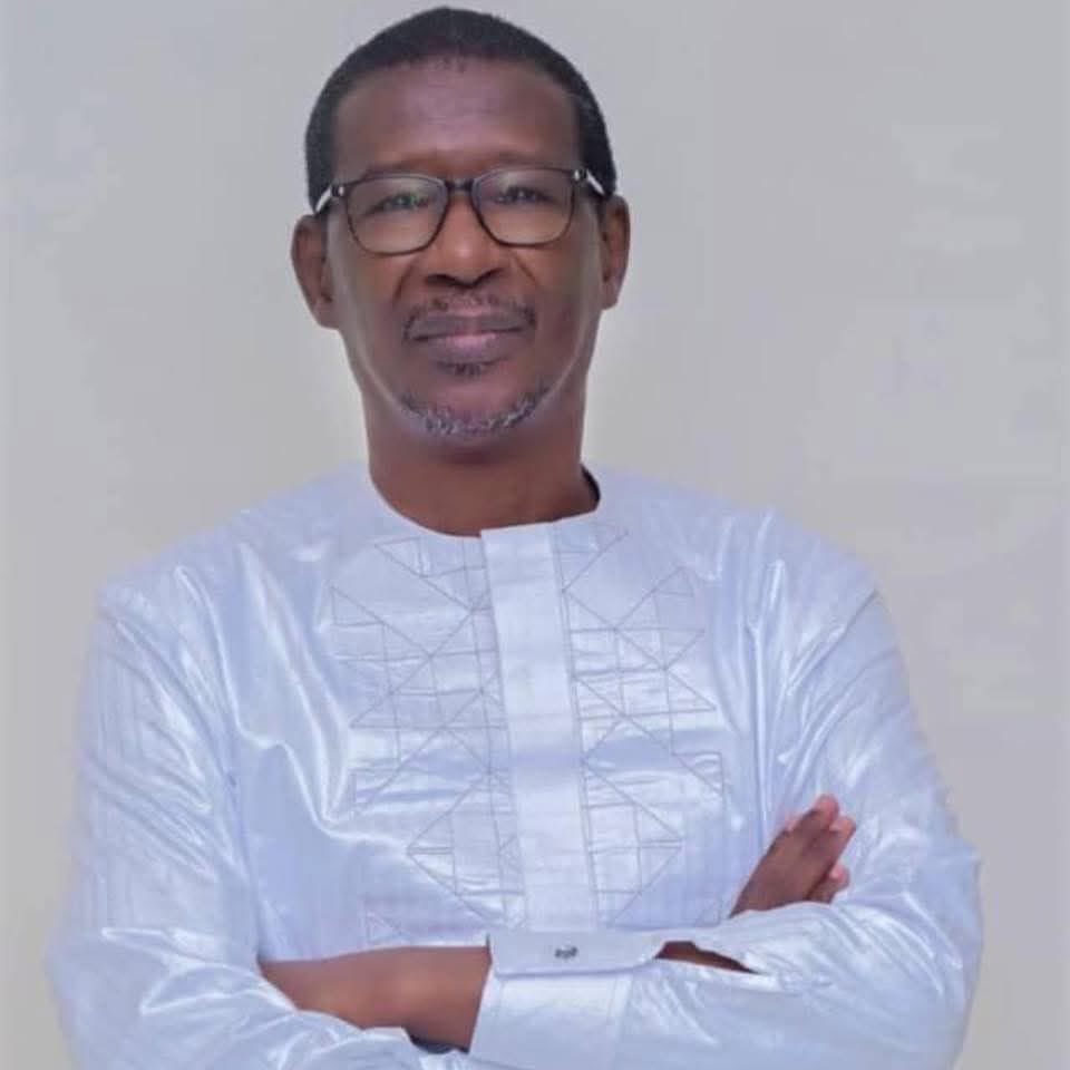 Cisse_Maps's tweet image. De #AbdouDieng

Ce monsieur, professeur Mary Teuw Niane  a perdu tout mon respect.
Il est versatile. Il n&apos;est pas courageux. 
Il ne vit que pour ses intérêts.
Il n&apos;est ni Patriote ni Républicain.
Agrégé de mathématiques, certes, mais aucun idéal politique.
Moins d&apos;une semaine, ce…