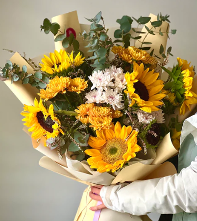 sunflowerchives's tweet photo. Always glowing https://t.co/rJqcyquwhb