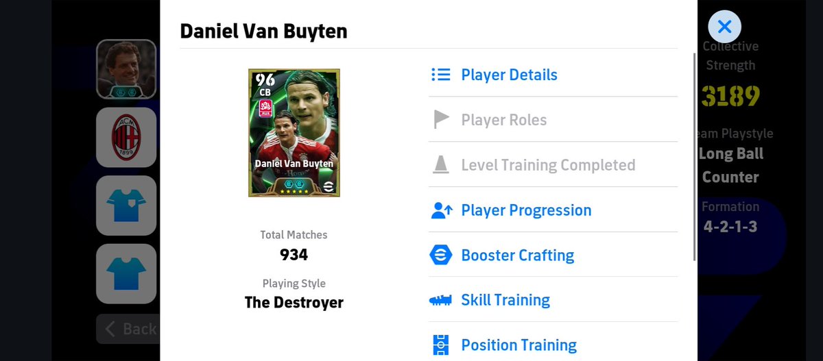 jayboy779's tweet image. The core of my team! 😁 
Honourable mention : Forlan