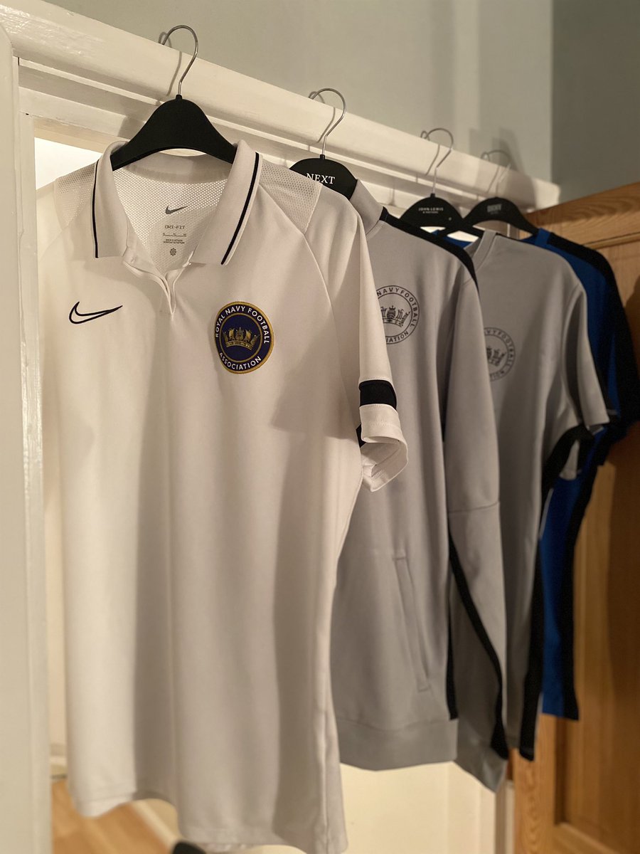 helsbelsrugby's tweet image. Ready to go for Day 1…..
An absolute honour to be asked to join the Senior Men’s staff @NavyFootball1 
See you shortly boys 💁‍♀️ 
#NewBeginnings #letsgo #firstdayfeels