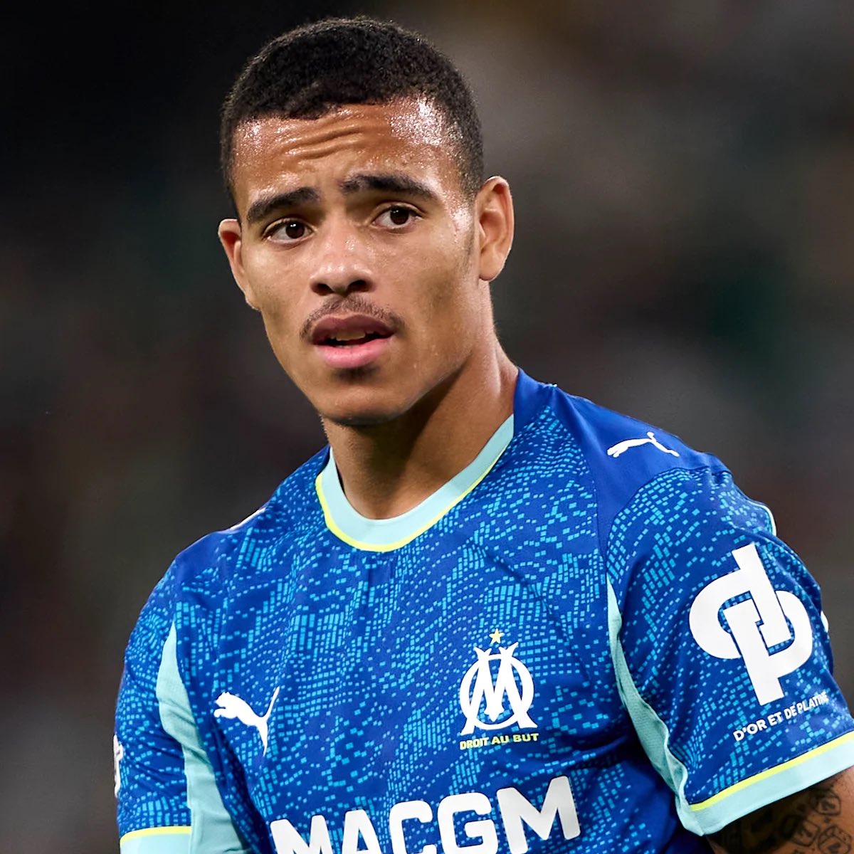 MassiliaZone's tweet image. ❗️Pour des raisons légales, liées à la protection des victimes présumées, il est interdit pour les médias britanniques d&apos;évoquer le fait que Mason Greenwood soit toujours en couple avec Harriet Robson.

Oliver Holt, éditorialiste au Daily Mail : &quot;Je pense que, en Grande-Bretagne,…