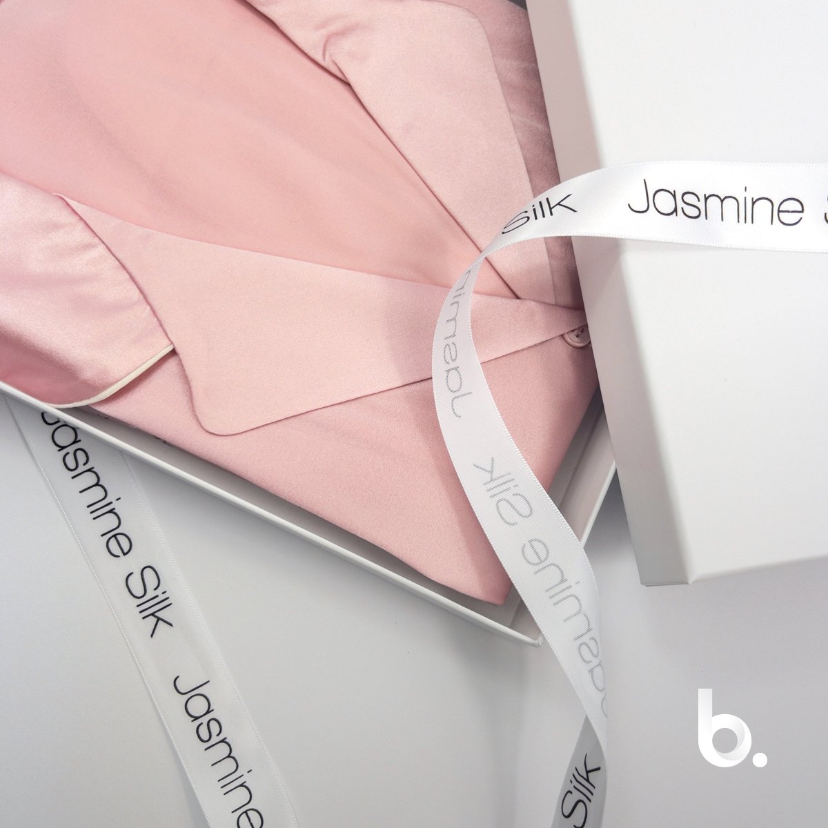 blubolt's tweet image. 🚀 New launch alert! We’ve migrated Jasmine Silk from Magento to Shopify Plus to create a faster, more elegant, and more intuitive shopping experience.
Early results:
📈 +20% CR
📈 +20% page views
📈 +35% AOV

🔗 hubs.la/Q03VmCLp0

#ShopifyPlus #JourneyLedGrowth #blubolt