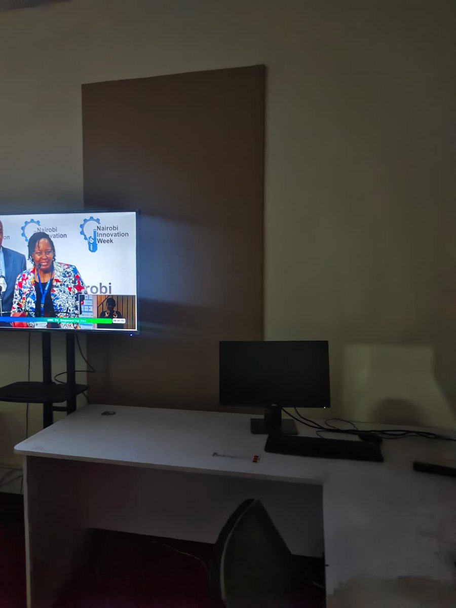 Yvonne15009's tweet photo. "Lights, camera, action! Our state-of-the-art studio is where stories come alive! Join the Department of Journalism and Mass Communication, University of Nairobi, and get hands-on experience with the latest equipment and technology. #BestStudio #JournalismExcellence @uonbi https://t.co/pPFumnwOHM