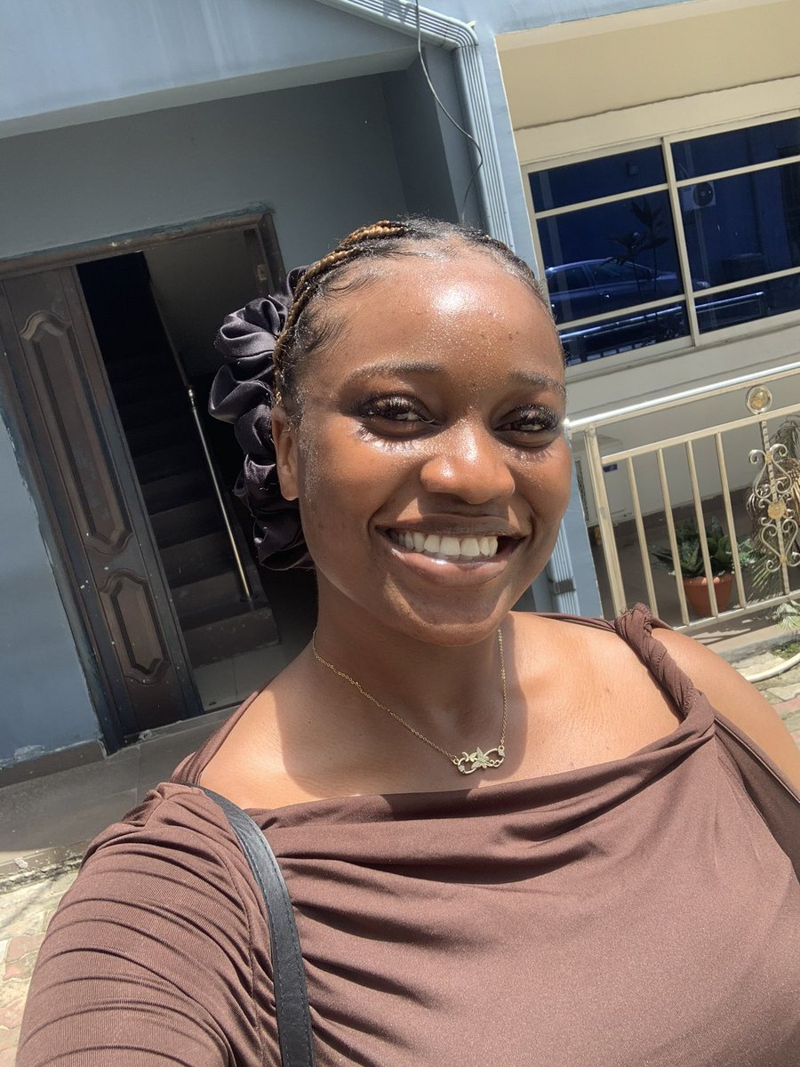 tall_chilizzy's tweet image. I’m the prettiest girl to ever leave on this earth.