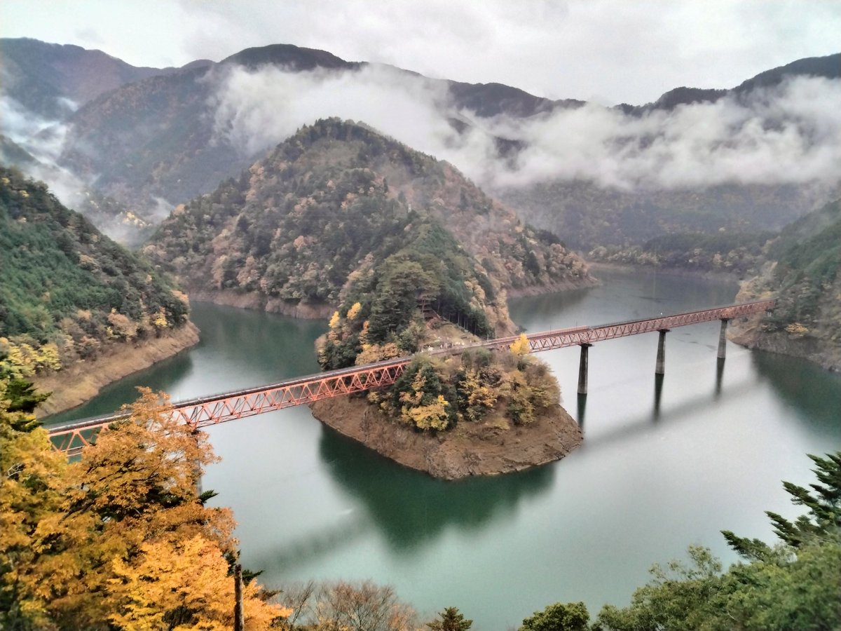 masamune3284's tweet photo. 愛知・静岡旅行に行きました。
2025年11月25日(火)2日目
静岡県の紅葉スポットの小國神社に行きました🍁御朱印も頂きました。
ランチに麺屋燕の手火山鰹のつけそばを食べました。
奥大井湖上駅展望所にも行きました☁🌂💧
#静岡旅行
#小國神社
#KADODE OOIGAWA
#奥大井湖上駅展望所 https://t.co/j0z5mTCtaA