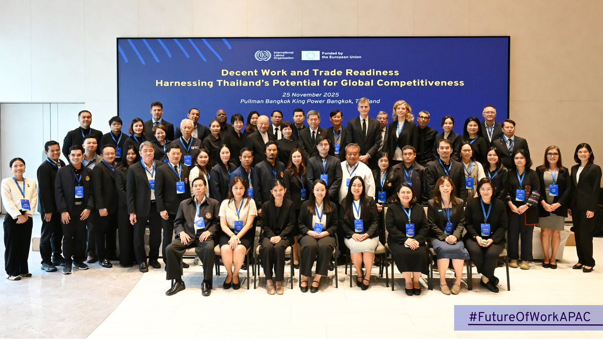 ILOAsiaPacific's tweet image. How can #DecentWork become Thailand&apos;s competitive advantage in shifting global trade? 
Government, employers, workers and civil society explore pathways forward in today&apos;s national policy dialogue. Stay tuned for insights. 
#FutureOfWorkAPAC

@thaiMOL @ThailandMOC @bankofthailand
