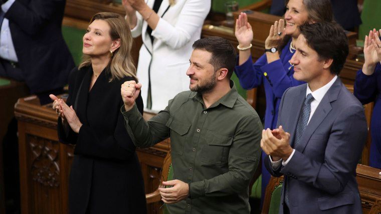 BealeyFrise's tweet photo. @XdelaC @GustaveLeon This is Zelensky, Trudeau and the Biden administration giving a standing ovation (x2) for a literal NAZI SS officer, Fuentes has NOTHING on them. https://t.co/UTc0SIBfva