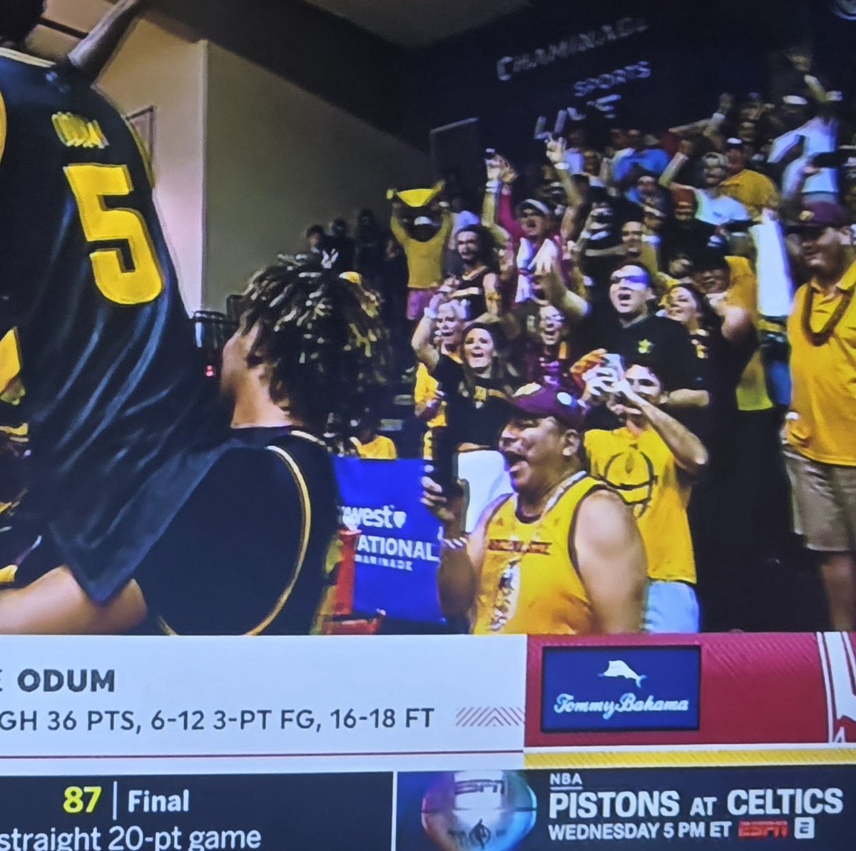 benjamin_Humdog's tweet image. Love a @rez_devil appearance on national TV after an ASU dub