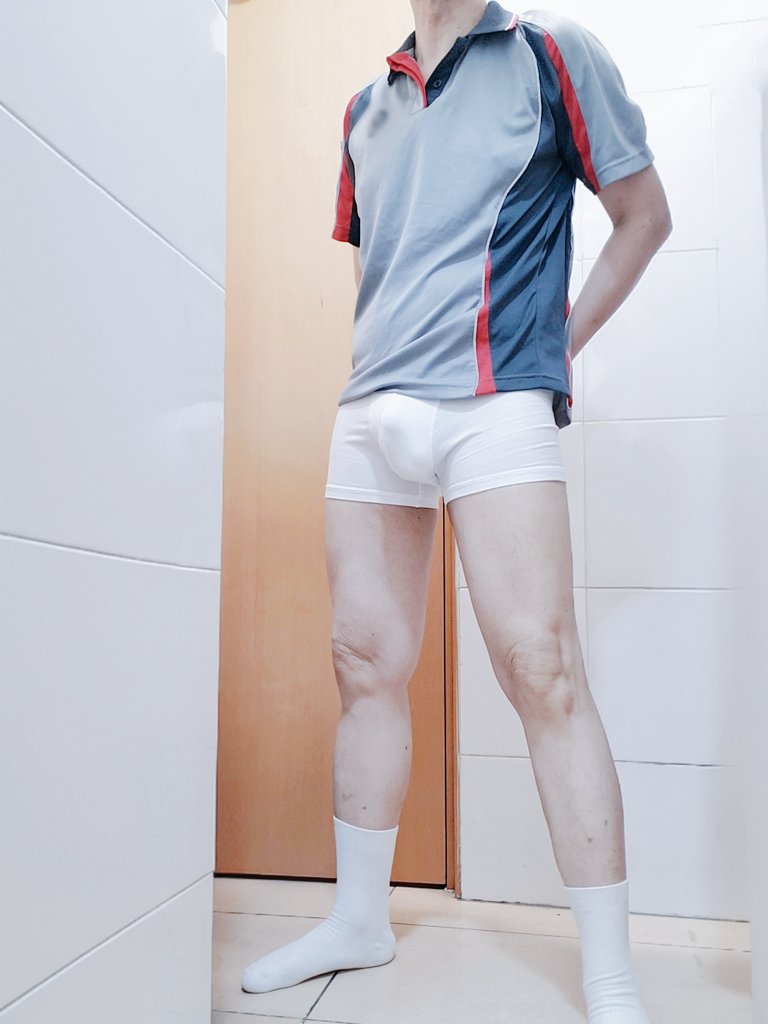 今晚又要OT，很想吃魚柳包！