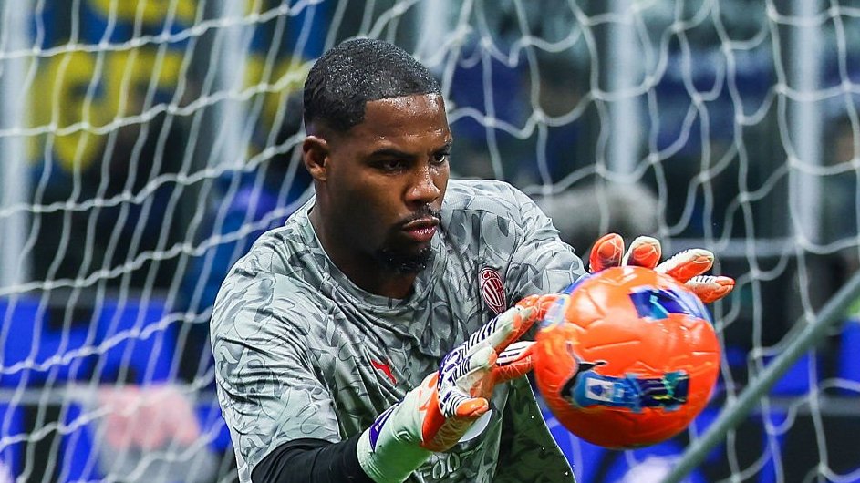 garante_il's tweet image. Riscaldare il legame con Maignan resta molto difficile, ma verrà fatto un tentativo. La fascia da capitano confermata è un segnale di disgelo. Mike vuole vincere: un ritorno della squadra ai vertici potrebbe convincerlo? Difficile ma non del tutto impossibile

@Gazzetta_it