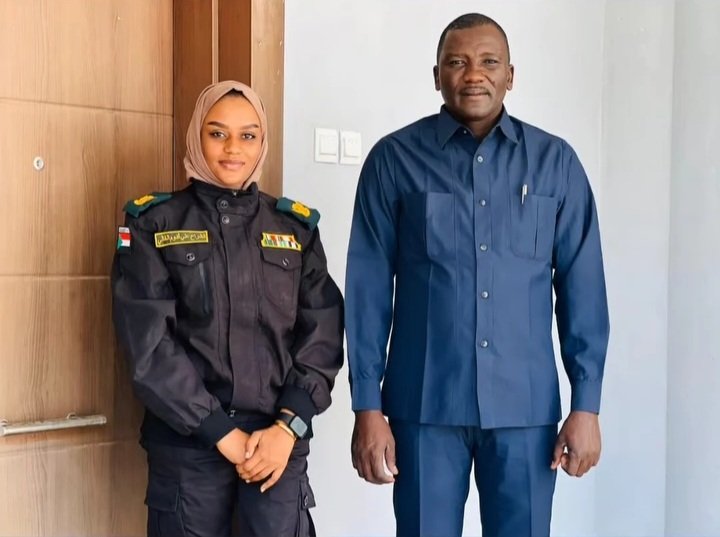 الجنرال العظيم / مصطفى تمبور 💚✊
و سياتووو إنشراااح القوية الثابتة جداً 💚✊
في حفظ الرحمن ي قيادااات ❤💚
#تحرير_السودان_من_العدوان_الاماراتي 
#Liberate_Sudan_from_Emirati_aggressio
#الدعم_السريع_منظمة_ارهابية