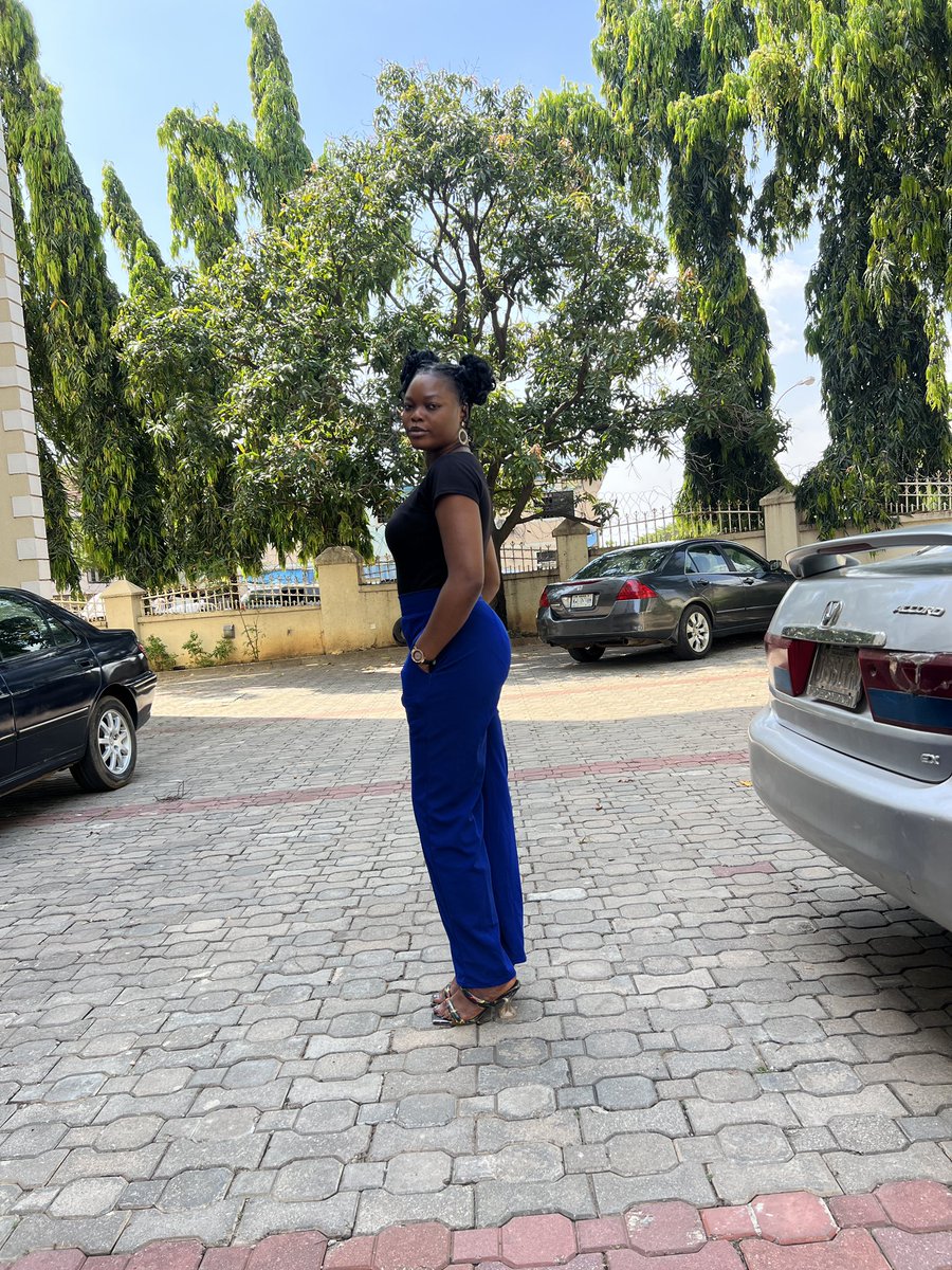 Omotola_MBS's tweet image. No long talk. Happy birthday to me 🎉🎊🎂