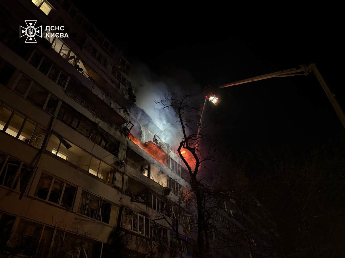 ZelenskyyUa's tweet image. Right now in Kyiv, our first responders are working at the sites of Russian strikes. The main Russian attack overnight targeted the capital and the region, causing extensive damage to residential buildings and civilian infrastructure across the city. As of now, thirteen people…