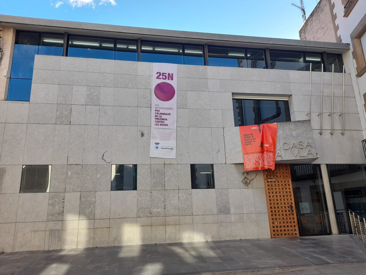 Avui, 25 de novembre, Dia Internacional per a l’Eliminació de la Violència envers les Dones, l’Ajuntament reafirma el seu compromís ferm per eradicar qualsevol forma de violència masclista.

#25N #ProuViolènciaMasclista #Igualtat #NiUnaMenys