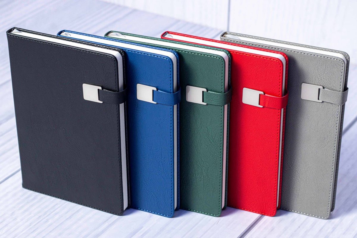 mansionarts's tweet image. New Stock Top Buckle Notebooks. Available in 5 assorted colours. Great for gifting, branding and personal use. 
Price: 850/- (Inclusive of Branding)
Call/WhatsApp: 0784232080, 0738819920

#notebooks #notebooksinKenya #corporatenotebooks #gifts #secretsanta #mansionartslimited
