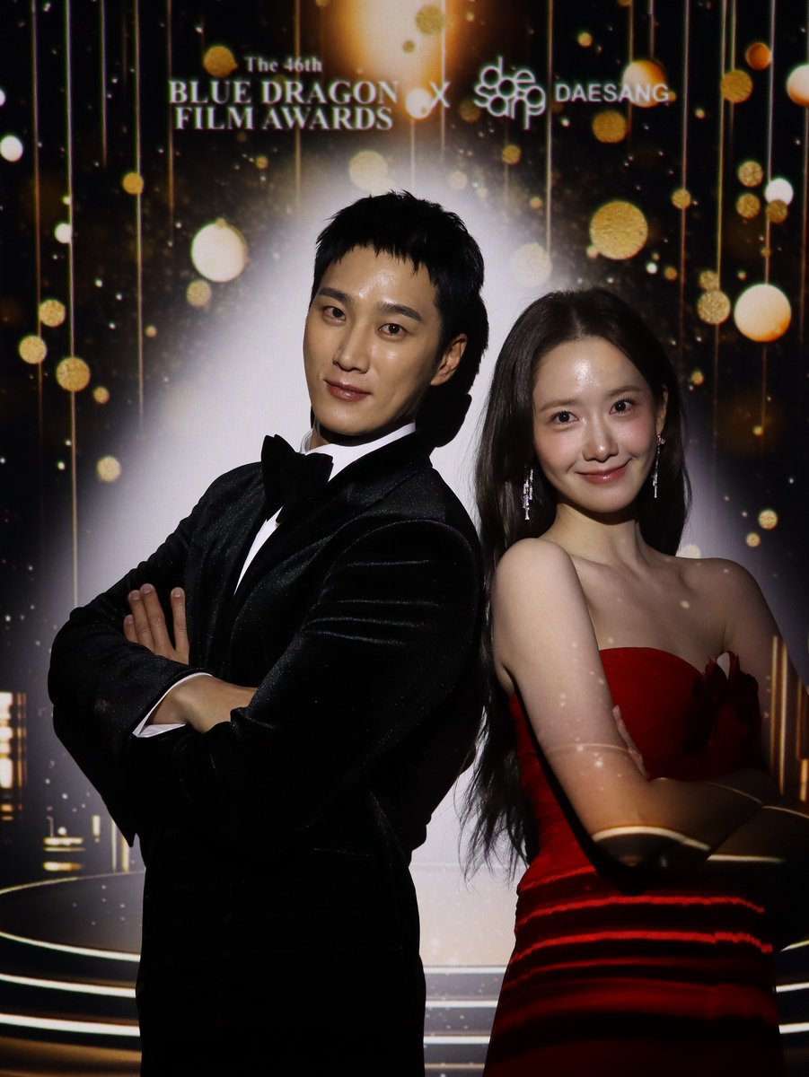 yoona530support's tweet image. [PHOTOS]

Blue Dragon has shared the official HD photos of YOONA and Ahn Bohyun from the event

#LimYoonA #YOONA #윤아 #임윤아