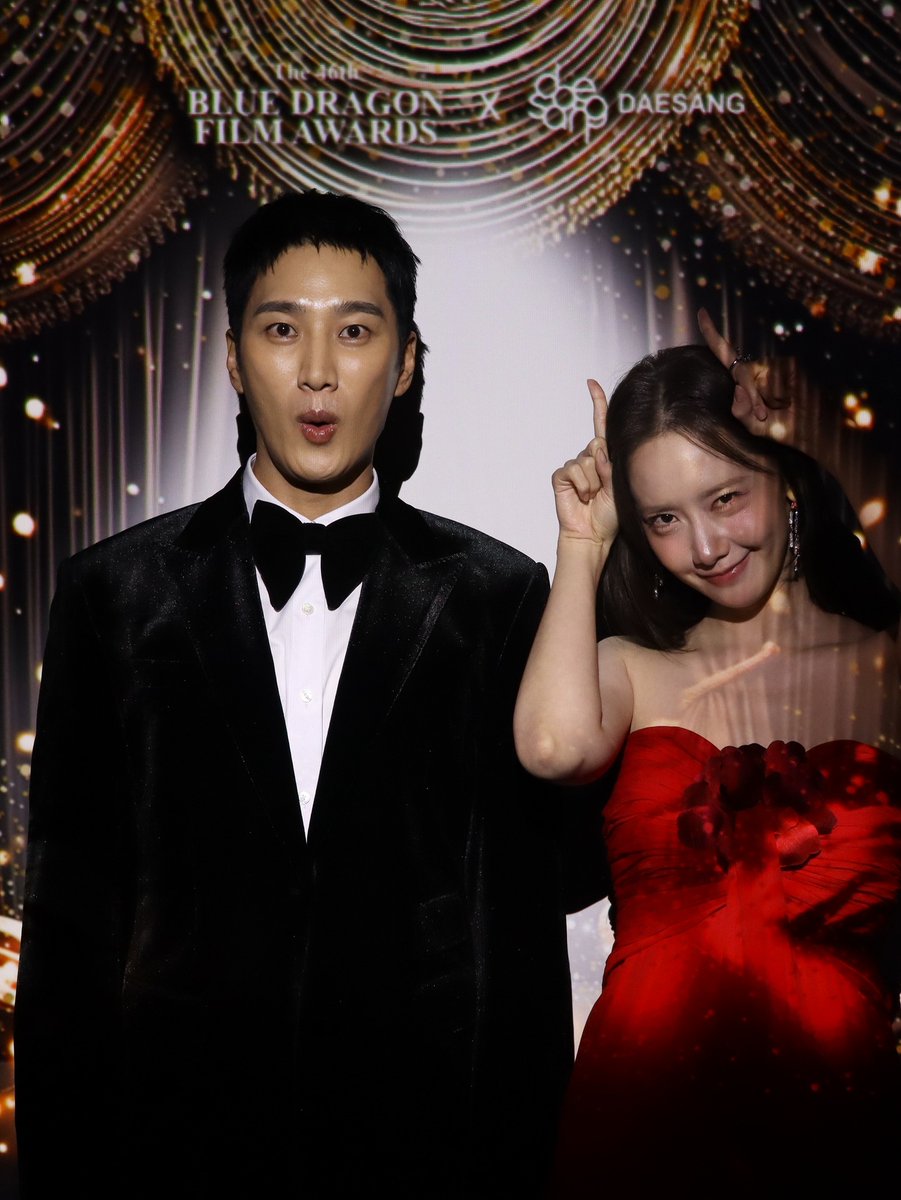 yoona530support's tweet image. [PHOTOS]

Blue Dragon has shared the official HD photos of YOONA and Ahn Bohyun from the event

#LimYoonA #YOONA #윤아 #임윤아