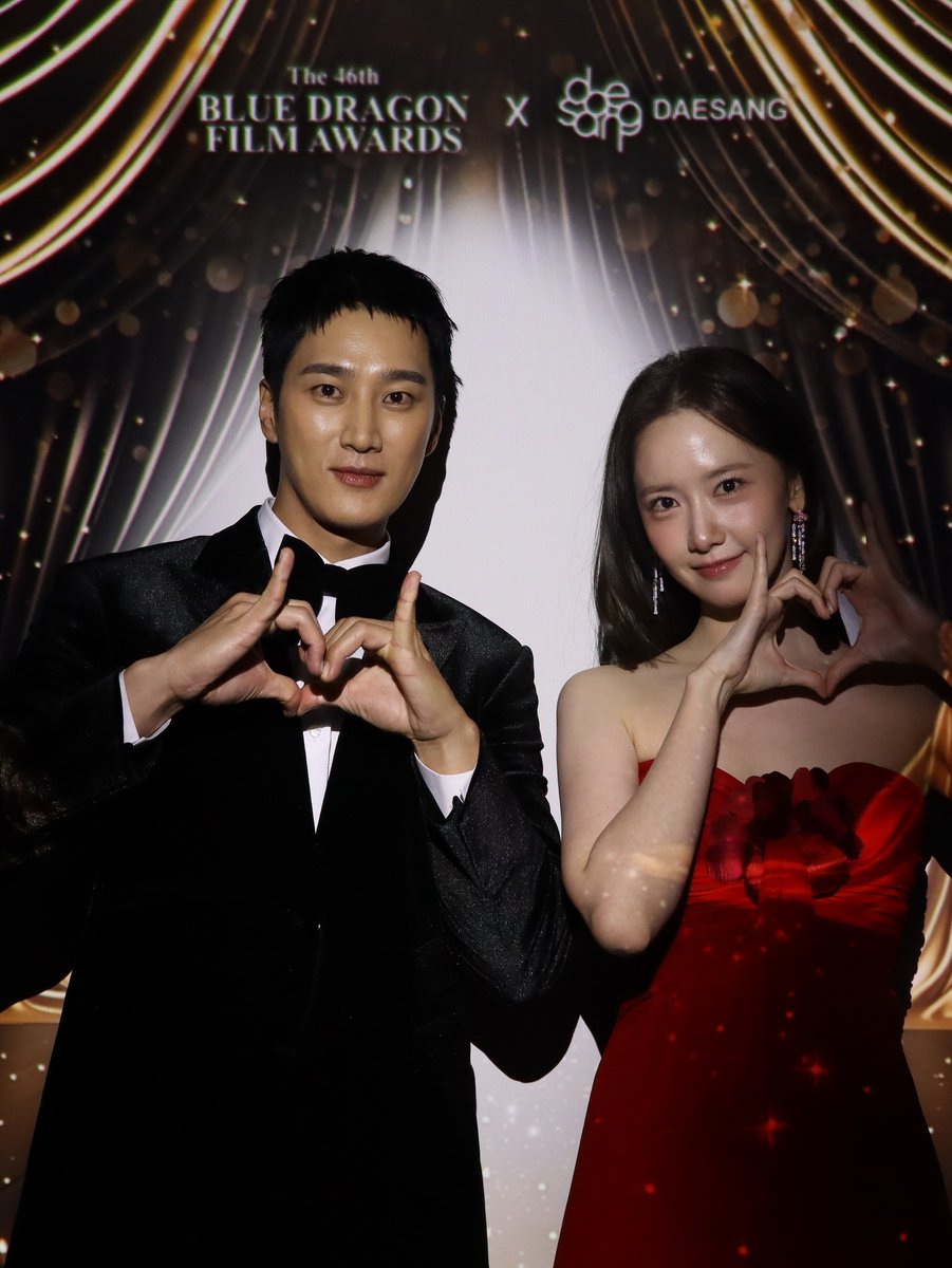 yoona530support's tweet image. [PHOTOS]

Blue Dragon has shared the official HD photos of YOONA and Ahn Bohyun from the event

#LimYoonA #YOONA #윤아 #임윤아