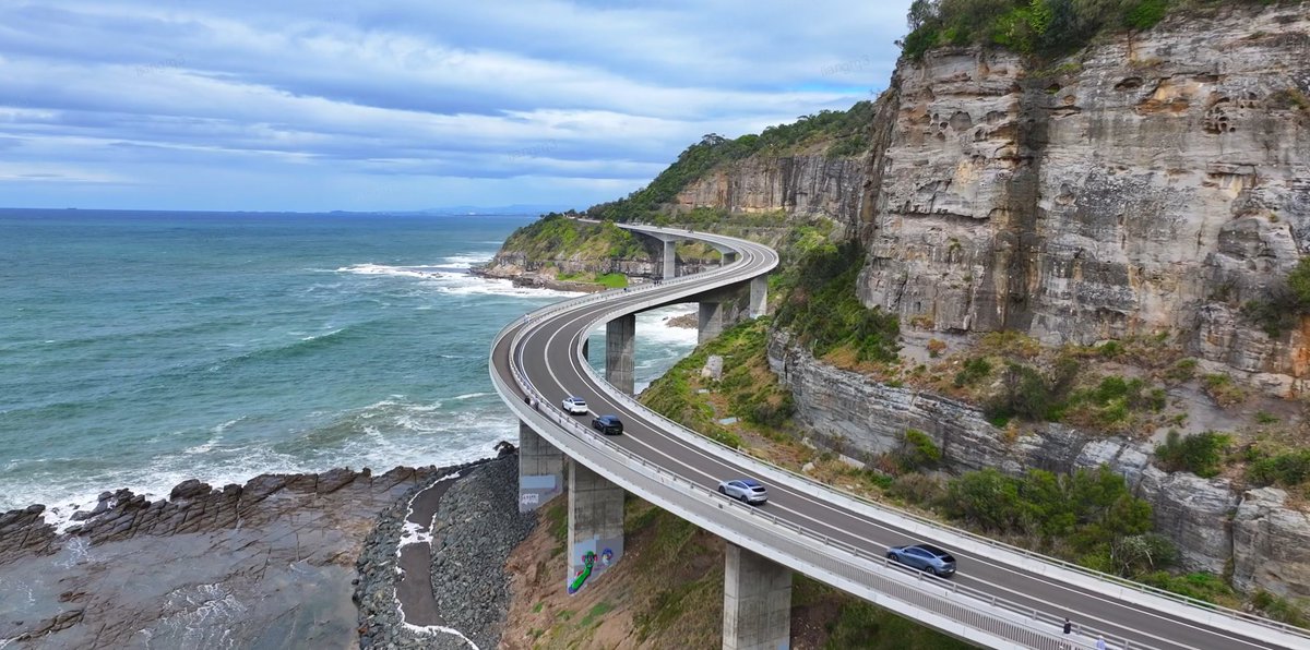 xiaopenghexpeng's tweet image. 30 owners who came together for an unforgettable journey, setting off from the Sydney XPENG showroom and cruising along the stunning Wollongong coastline. The convoy of over 20 cars was more than just a drive, it was a powerful demonstration of our vibrant community. @XPengMotors…