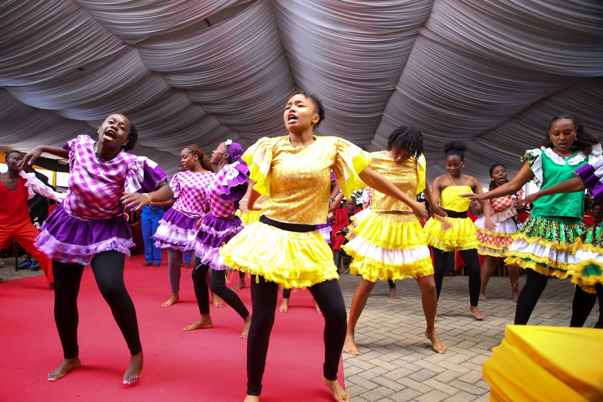 TU_Kenya's tweet image. 🎓 The 14th Graduation Ceremony — In Pictures
A celebration of joy, academic glory, and moving entertainment.
#TUKGraduation #14thGraduation #Classof2025  #FinishedStrong #ReadyForTomorrow