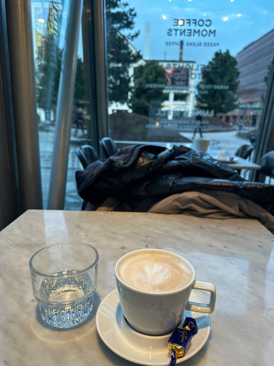 旅の終わりは、やっぱりここ。
また来る機会があります様に‼︎
入国審査でパスポートに同じ時期に押されてるスタンプが並び過ぎてて、「また来年会いましょう！」って言われました🤣