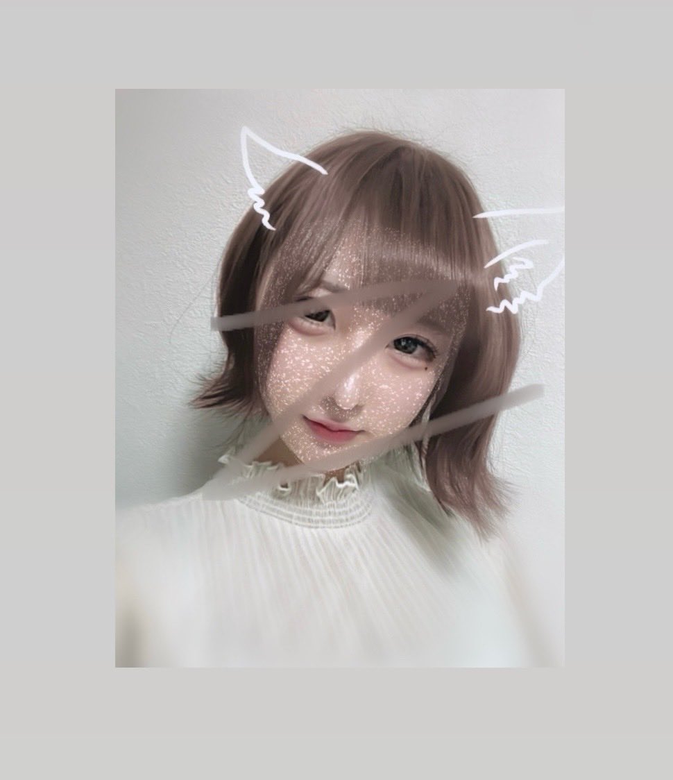 MikeZ196's tweet photo. 就職前の写真出てきた…この頃の髪型何…笑笑
今年の年越しは夜勤です💪🏻
そういや最近ブレオダ再開したのでぜひ誘ってください！ミケ来てないけど！！ https://t.co/GFXHoq9X7T