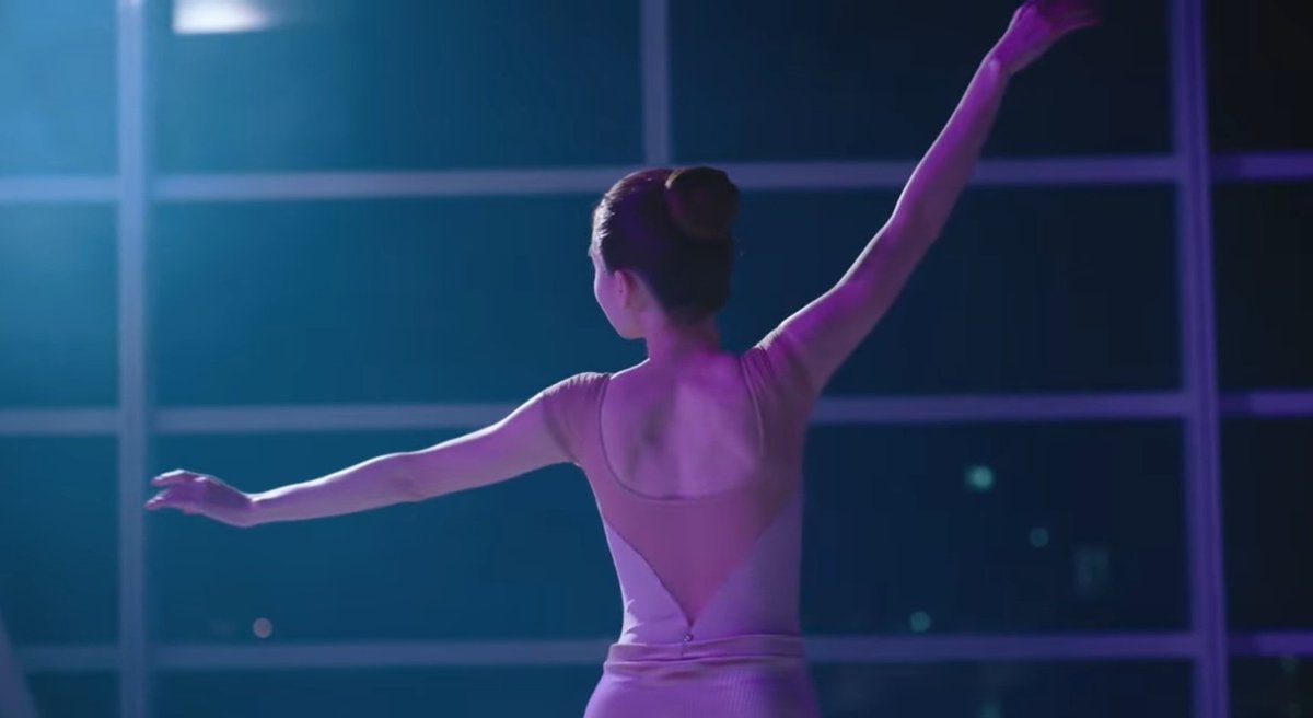 hubgirlslove's tweet image. 🚨 É DELAS! A novel "Ditto" será adaptada para série e será protagonizada pelas #MilkLove.

“Duas mulheres chamadas Rafah não poderiam ser mais diferentes… uma, uma charmosa aeromoça com olhos sedutores; a outra, uma bailarina arrogante e promissora."