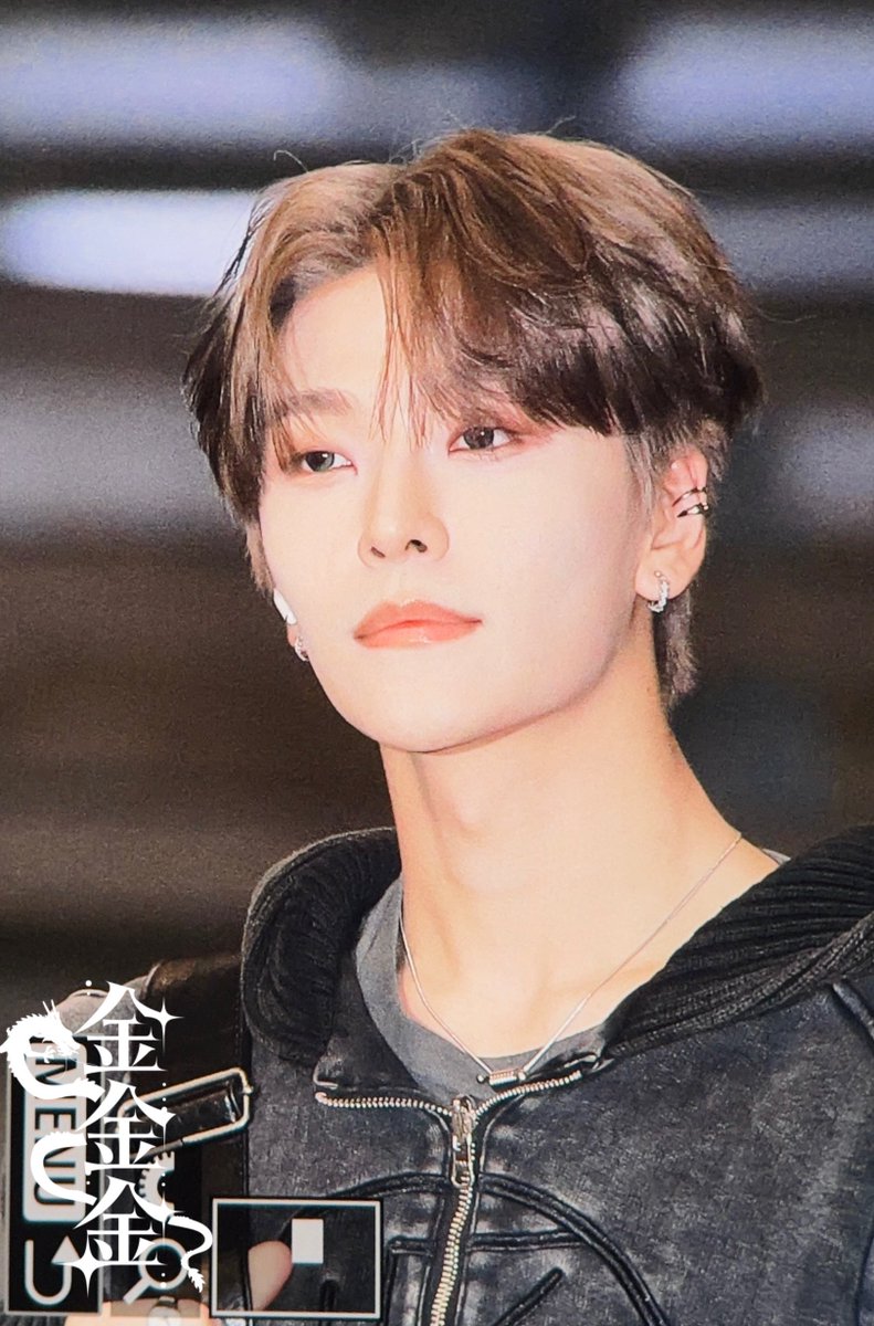 triplegxld's tweet photo. 20251125 인천공항 출국
#씬롱 #Xinlong #AD1 #허씬롱
가자 MAMA로!!! https://t.co/YiQkYEaesD