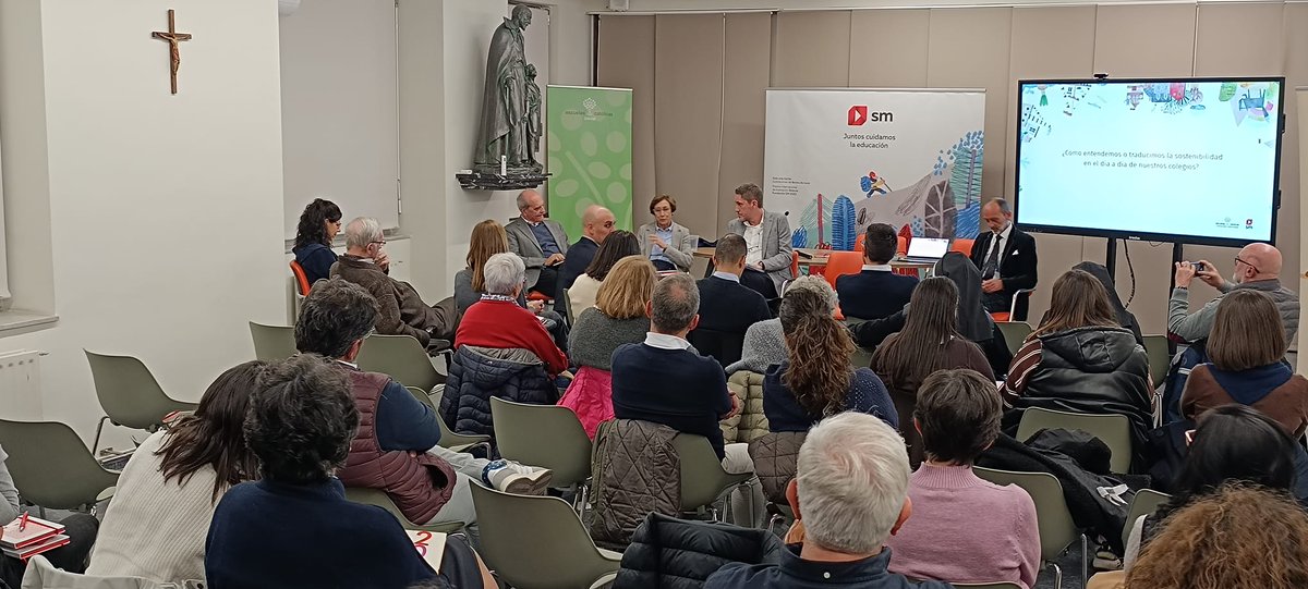 EscuelasCatolicasCV tweet media