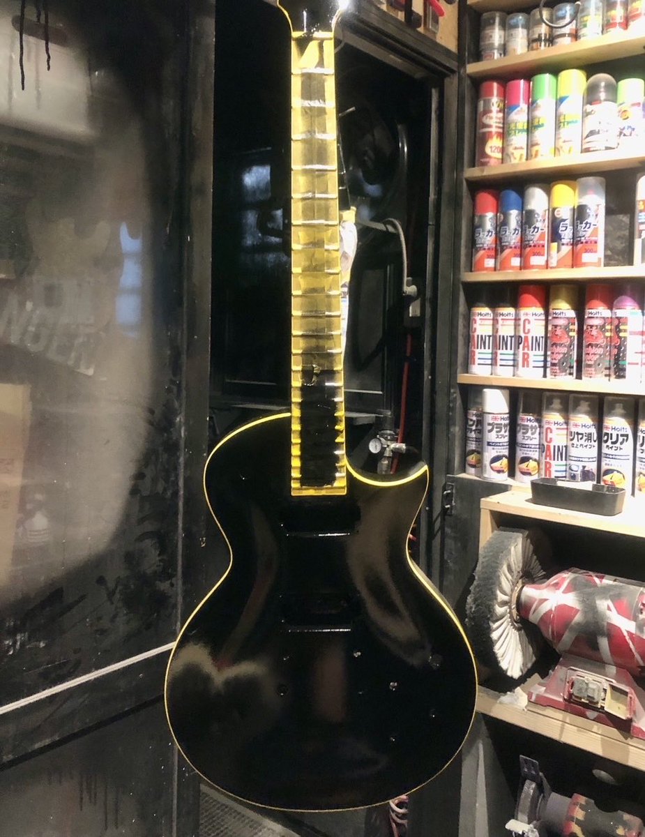 塗装剥がし完了。
そして塗装してもらってます。
#JTMguitar'sさんありがとうございます^_^

trackstarをironcrossに大改造。