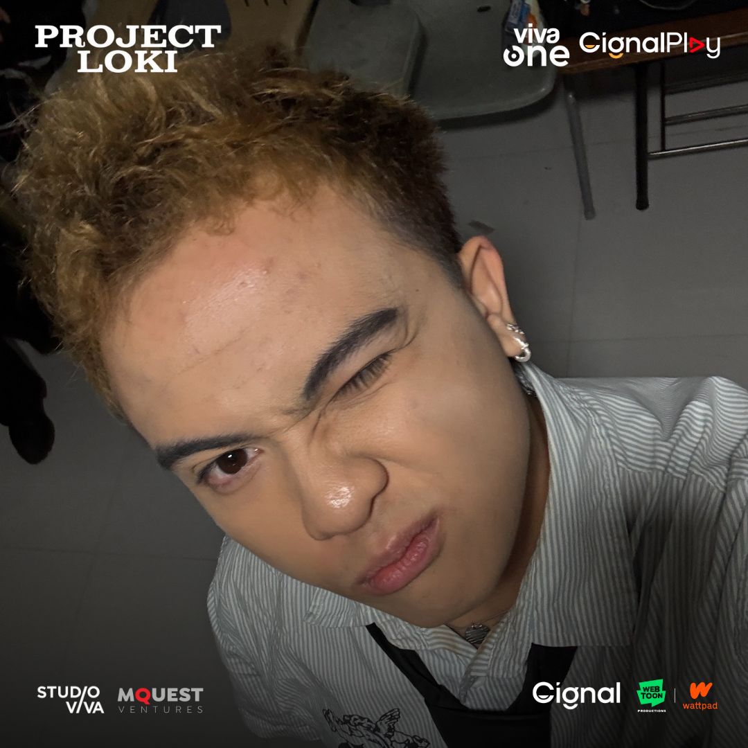 StudioVivaPH's tweet image. Iba talaga ang angas mo, Rye! 

Abangan ang Wattpad’s most famous mystery thriller series, PROJECT LOKI written by AkoSiIbarra.

Directed by Xian Lim. Soon on Viva One and Cignal Play.

#ProjectLoki
#VivaOne #CignalPlay
#Wattpad #WebtoonProductions
#MQuest #Cignal #StudioViva