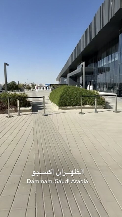 mcii76's tweet image. ليست قيمة الإنسان بما يبلغه، بل بما يتوق إلى بلوغه🌤️