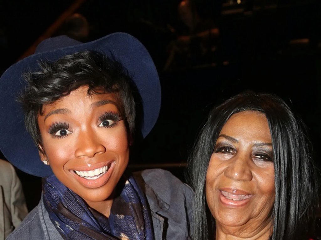 UFObyf5ve's tweet image. Aretha Franklin and Brandy Aretha was stepping on that toe bad Stan twitter #stantwitter #UFObyf5ve