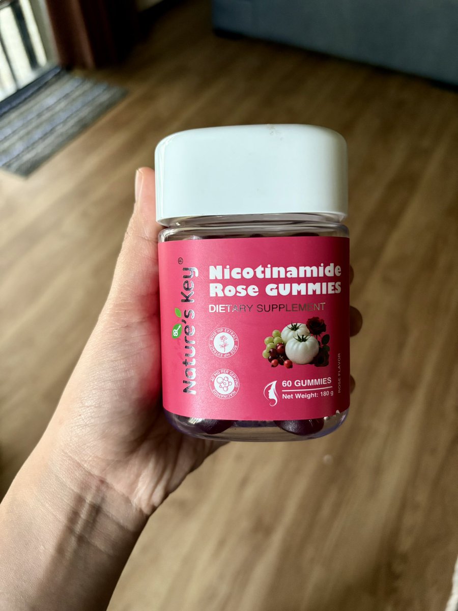 ayuaqilahj's tweet photo. Selain cranberry juice, this is the only supps yang i ambil untuk cerahkan and hydrates my skin from within.

This one best gila sebab dia improve skin barrier and clear my acne.

Paling jelas, kulit i makin cerah and tak kusam even bila tak pakai makeup. Acne scars pun makin pudar!￼