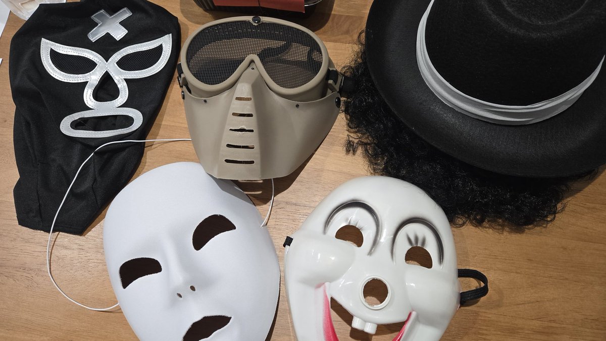 らーく tweet media