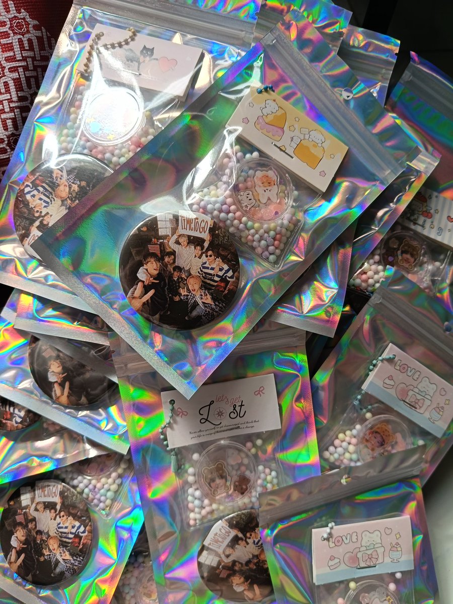 aitstcrzy_'s tweet photo. FREEBIES 🌱💚
🗓️14/12/2025 (DAY 2) AXIATA ARENA 
⏰ TBA on d-day
📍TBA

📌
Like &amp; rt
find me &amp; say hi!! 
show me this tweet
can trade on the spot 
Limited quantities (FCFS)

FREEBIES 1 ~ PHOTO SET + STICKER + CAPSULE  KEYCHAIN 
FREEBIES 2 ~ STORANGE KEYCHAIN+ BADGE
#TDS4inKL https://t.co/hvzSjghCzm