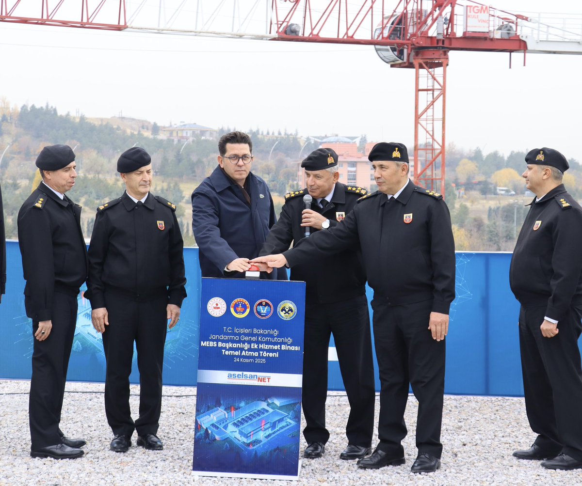 AselsanNET_TR's tweet image. Genel Müdürümüz Sayın Recep Ali Erdoğan, dün T.C. İçişleri Bakanlığı Jandarma Genel Komutanlığı MEBS Başkanlığı Ek Hizmet Binası Temel Atma Töreni’ne katılım sağlamıştır.

Aselsannet olarak ülkemizin güvenlik ve iletişim altyapısına katkı sunan tüm projelerde yer almaktan gurur…