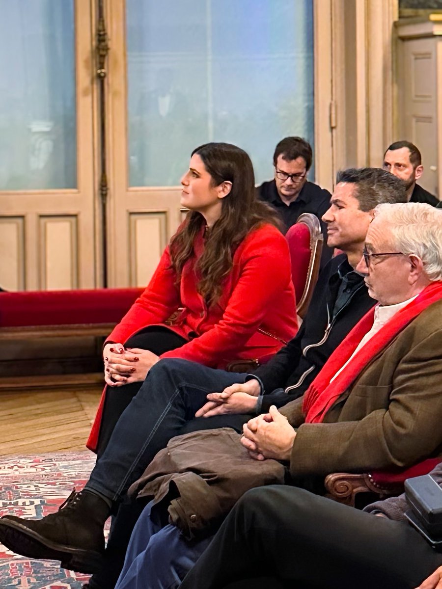 AnouchToranian's tweet image. 🏉✨ Le RCP 15, fierté et force du 15ᵉ !

Merci à Olivier Coquet pour la belle soirée du RCP 15 à laquelle j’ai assisté avec Karim Ziady, en présence de l’icône Abdelatif Benazzi, vice-président de la FFR.
Un moment fort pour saluer l’énergie d’un club qui fait rayonner notre…