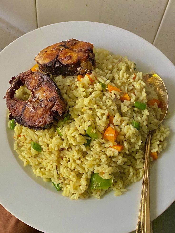 DazylingQueeen's tweet image. Breakfast 🥣 is ready

This 💯              Or            That 👇