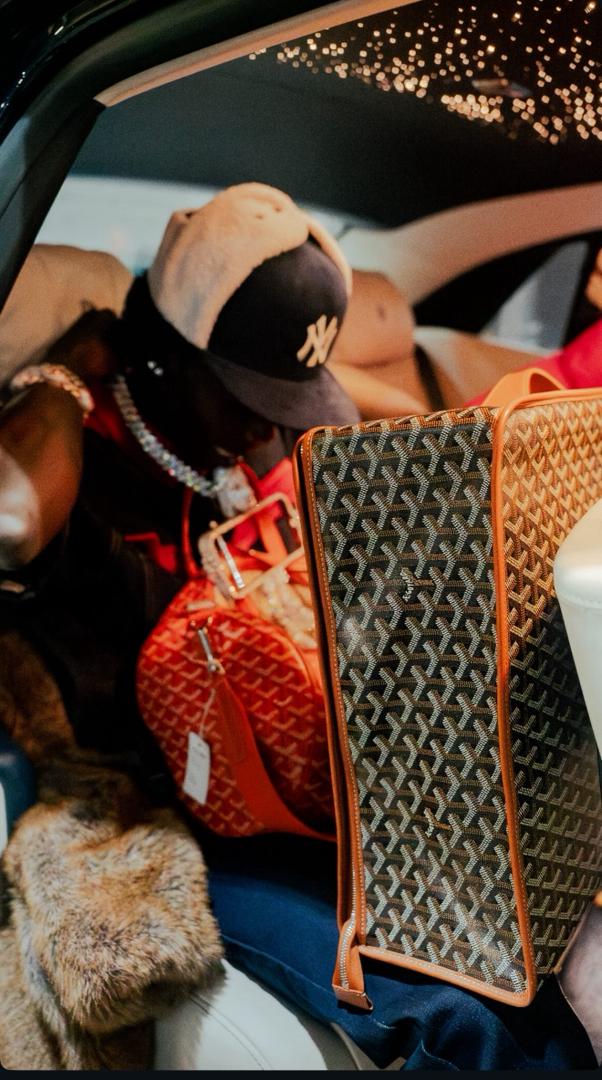 AshakeAyoo69435's tweet image. Just like and repost Fam 🤝❤️