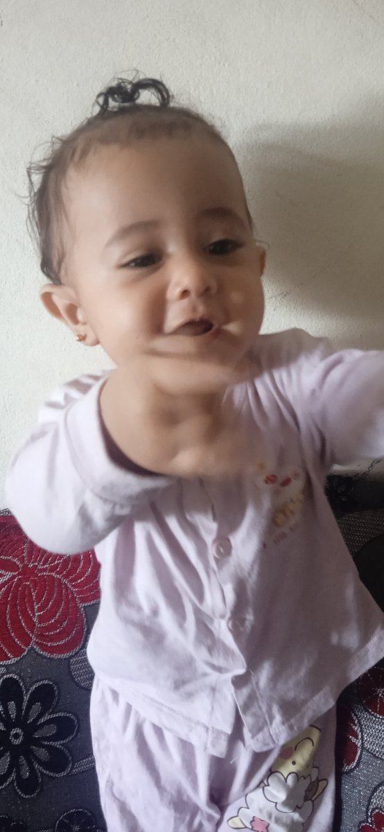 KlashnVip1's tweet image. Today is Nada’s birthday…
She just turned one year old, and I wished I could share my joy with kind people.
I was hoping someone could help me get her warm clothes to protect her from the cold, but unfortunately I don’t have followers  chuffed.org/project/muhama…