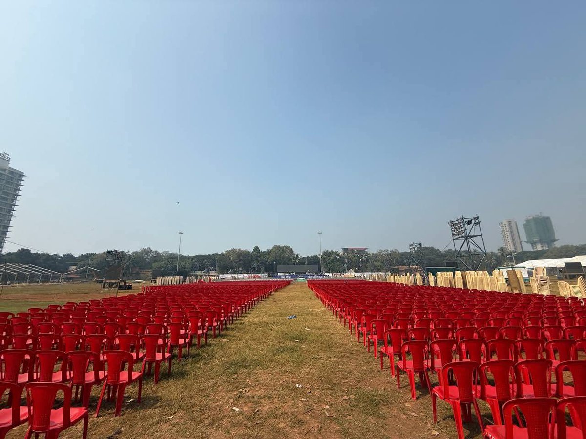 GautamW42104954's tweet image. संविधान सम्मान महासभेसाठी छत्रपती शिवाजी महाराज मैदान सज्ज !

🗓️आज 25 नोव्हेंबर 2025 |🕝सायं. 5 वाजता
📍शिवाजी पार्क, दादर, मुंबई.

#संविधान_सम्मान_महासभा #एक_संधी_वंचितला #VoteForVBA #VBAForIndia