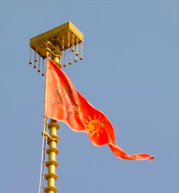 anugrah_mishra9's tweet photo. चढ़ मुगलों की छाती पर भगवा हमने लहराया है,  
कब्र से उठकर देख ले बाबर, मंदिर वहीं बनाया है 🏹🚩
जय श्रीराम 🙏🙏

#RamMandir #JaiShriRam #Ayodhya https://t.co/mncHfUbsCC