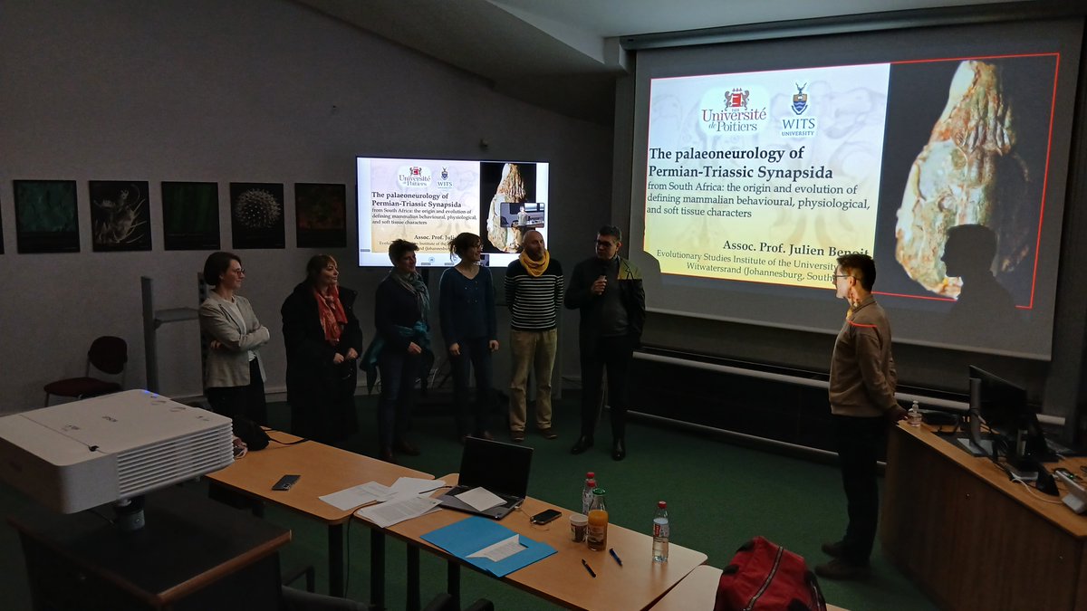 palevoprim's tweet image. @palevoprim Quelques souvenirs en images pour célébrer la réussite de Julien Benoit @PaleonewsFrance 
@WitsUniversity à sa soutenance d’HDR : toutes nos félicitations ! 👏 @UnivPoitiers @DR08_CNRS @CNRSecologie