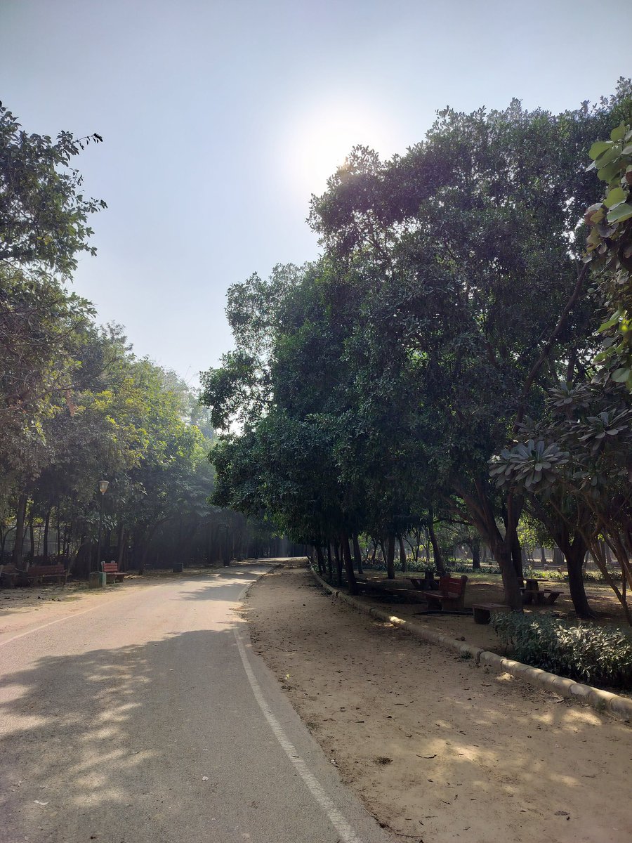 paul_iraa's tweet image. Mid-run